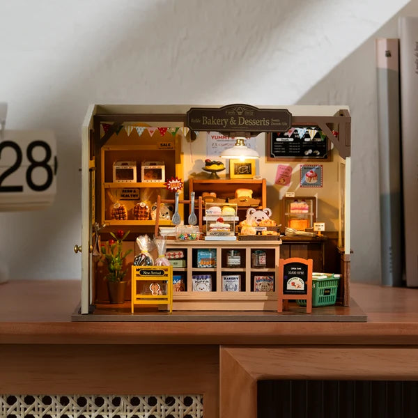 Rolife Becka's Baking House DIY Miniature House