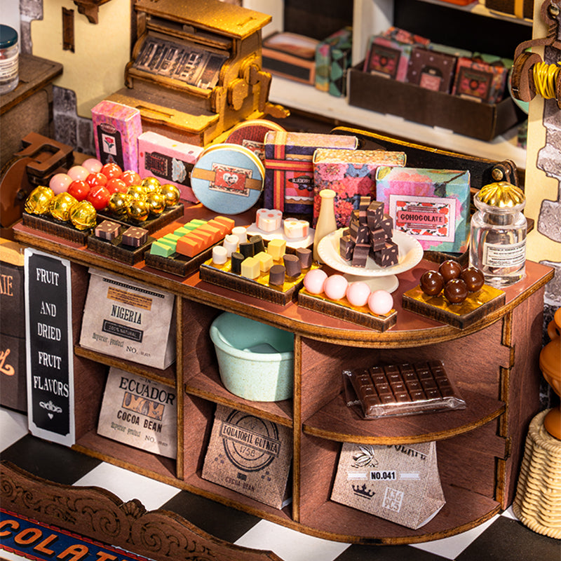 Rolife Henry's Chocolate DIY Miniature House