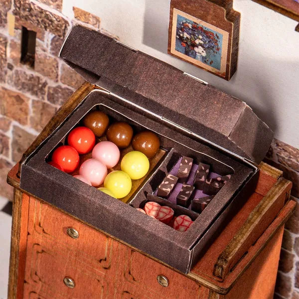 Rolife Henry's Chocolate DIY Miniature House