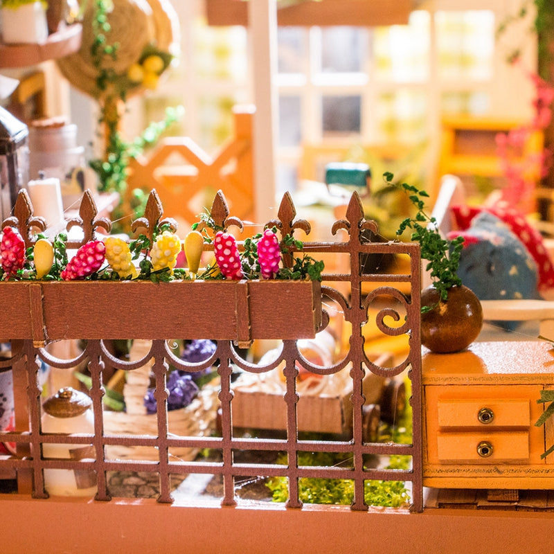 Rolife Miller’s Flower House DIY Miniature house