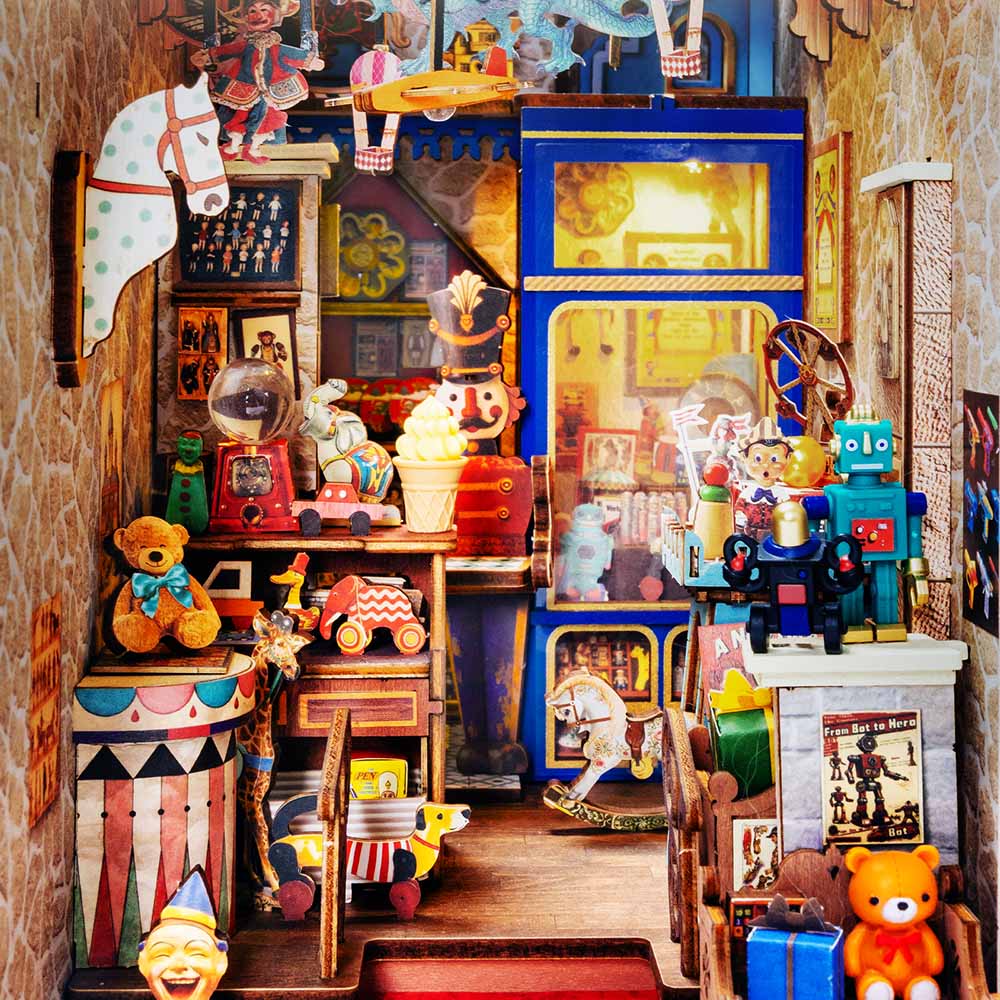 Rolife Treasure Toy Shop DIY Book Nook