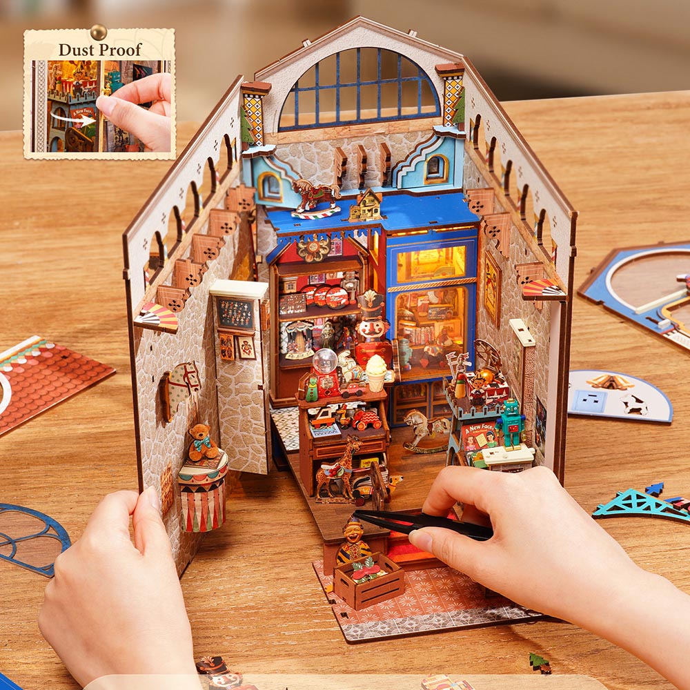 Rolife Treasure Toy Shop DIY Book Nook