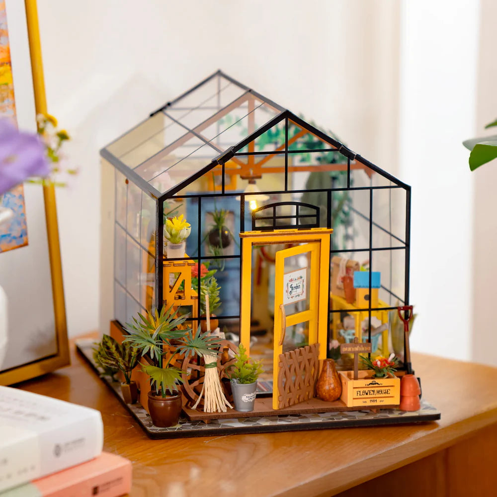 Rolife Cathy's Flower House DIY House
