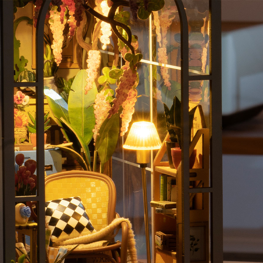 Garden House DIY Book Nook