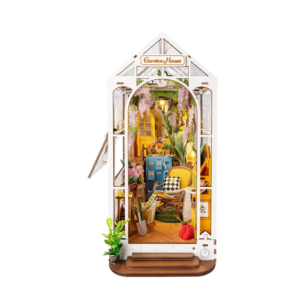 Garden House DIY Book Nook